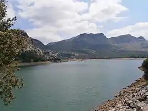 Blick auf den Gorg Blau vom Nordwestufer