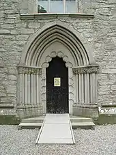 Westportal der Kirche von Dalhem aus der Bauhütte des Egypticus