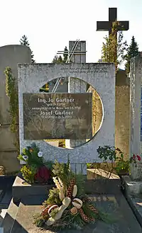 Grab von Jo Gartner, Friedhof Döbling Wien