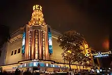 Photographie des Le Grand Rex bei Nacht