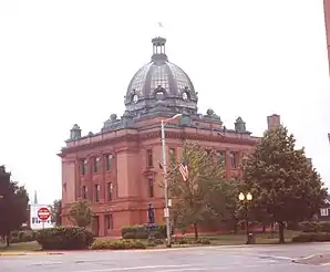 Das Grant County Courthouse in Lancaster, seit 1978 im NRHP gelistet