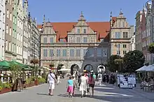 Langer Markt, Blick auf das Grü­ne Tor