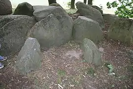 Der Zugang zur Grabkammer, Blick von Westen