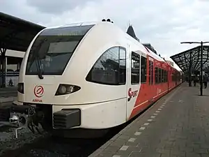 GTW von Arriva in Groningen. Die Front der GTW der 4. Generation wirkt gegenüber früheren Fahrzeugen massiver.