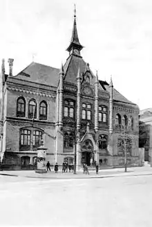 Hauptturnhalle an der Ecke Mühlenstraße/Musterbahn