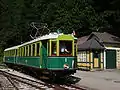 Triebwagen 1 mit Beiwagen 21 im Payerbacher Lokalbahnhof.