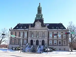 Hall County Courthouse, gelistet im NRHP Nr. 77000831