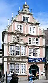 Leisthaus in Hameln im Stil der Weserrenaissance mit Volutengiebel (Ende 16. Jh.)