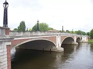 Hampton Court Bridge (1933–heute)