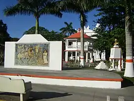 Hauptplatz in La Antigua, unmittelbar neben der Casa de Cortés (rechts, nicht im Bild)