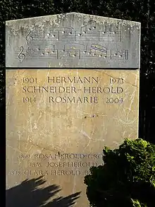 Hermann Schneider-Herold (1901–1973), Schriftsteller, Redakteur, Preis der Schweiz. Rundspruch-gesellschaft für seine Hörspiele, Johann-Peter-Hebel-Preis.  Familiengrab auf dem Friedhof Hörnli,