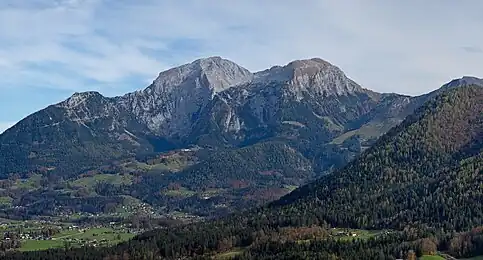 Ansicht des Göllstocks von Westen mit dem Kehlstein ganz links