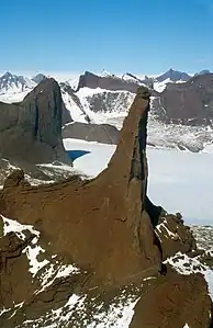 Charnockitpfeiler im Kurzegebirge