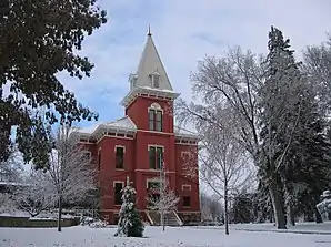 Das Ida County Courthouse in Ida Grove, seit 1974 im NRHP gelistet