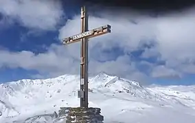 Gipfelkreuz im Winter