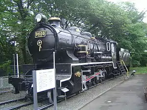 Klasse-9600-Lokomotive 9608 erhalten im Ōme-Eisenbahnpark