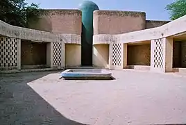 Eingang zur Dschondi-Schapur-Moschee 1978