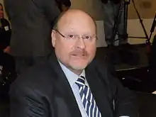 Porträt des Politikers Joe Lhota bei einem Öffentlichkeitstermin.