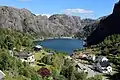 Der Ort Jøssingfjord mit Blick in den Fjord