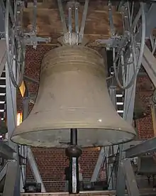 Bourdon-Glocke (f0) von St. Kunibert in Köln (Guss 1990)