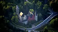 Burg Stein bei Hartenstein mit der Unterburg(rot getüncht)