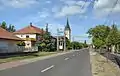 Blick auf die römisch-katholische Kirche Krisztus Király