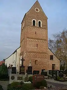  Kirche Mariä Himmelfahrt im niederbayerischen Dorf Preisenberg in der Gemeinde Kumhausen