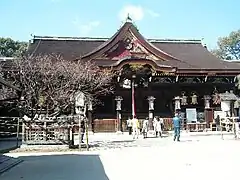 Haiden des Kitano Tenman-gū