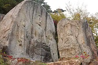 Steinreliefs am Namsan