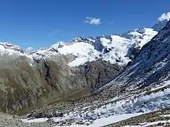 Warnsdorfer Hütte mit Krimmler Kees (Blick von der Birnlücke)