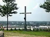 Gipfelkreuz auf dem Nordhügel, einem künstlichen Aussichtshügel (2007)