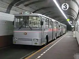 Unterirdische Endstation des Kanden-Tunnel-O-Busses