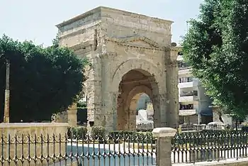 Der Tetrapylon in Latakia