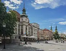 Liegnitzer Ring mit Altem Rathaus und Heringsbuden (Śledziówki)