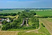 Blick über die Schleusenruine Wüsteneutzsch (am Horizont Leuna)