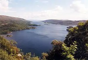 Einfahrt in den Loch von den Kyles of Bute