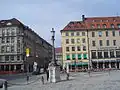 Blick vom Max-Joseph-Platz zur abzweigenden Perusastraße; nach links und rechts die Residenzstraße