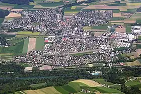 Münsingen mit der Aare (unten)