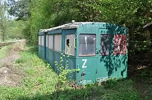 Wagenkasten des M 120.324 im Bahnhof Skalsko (2013)