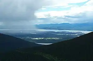 Blick auf die Gemeinde vom Morfee Mountain