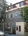 neuklassizistisches Haus aus der 2. Hälfte des 19. Jahrhunderts in der Mandlstraße 11