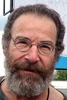 Mandy Patinkin (2008), Darsteller des Saul Berenson