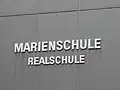 Schriftzug „Marienschule“.