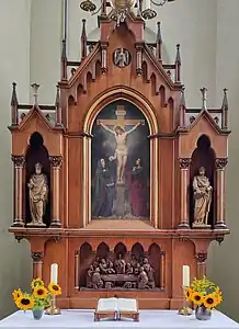 Neugotischer Altar im Detail