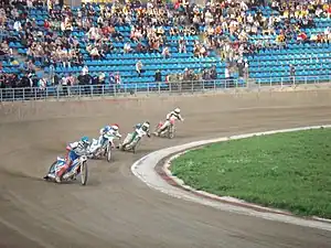 Speedway-Fahrer im Stepanow-Stadion