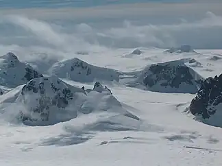 Blick vom Komini Peak auf den Melnik Ridge