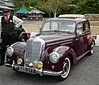 Mercedes-Benz 220