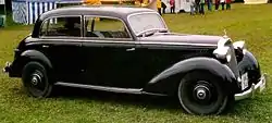 Mercedes-Benz 230