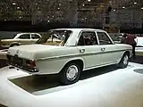 220 D (W 115)