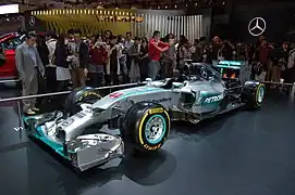 Mercedes F1 W05 in einer Ausstellung